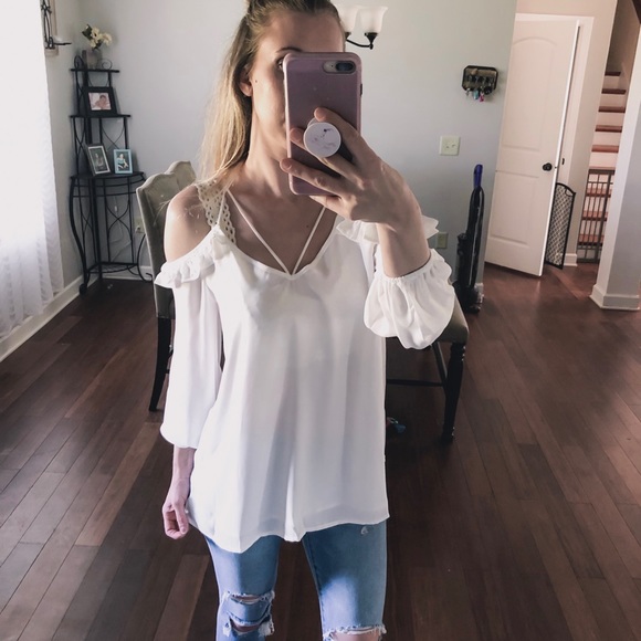LONG SLEEVE COLD SHOULDER TOP OFF WHITE - Picture 4 of 5
